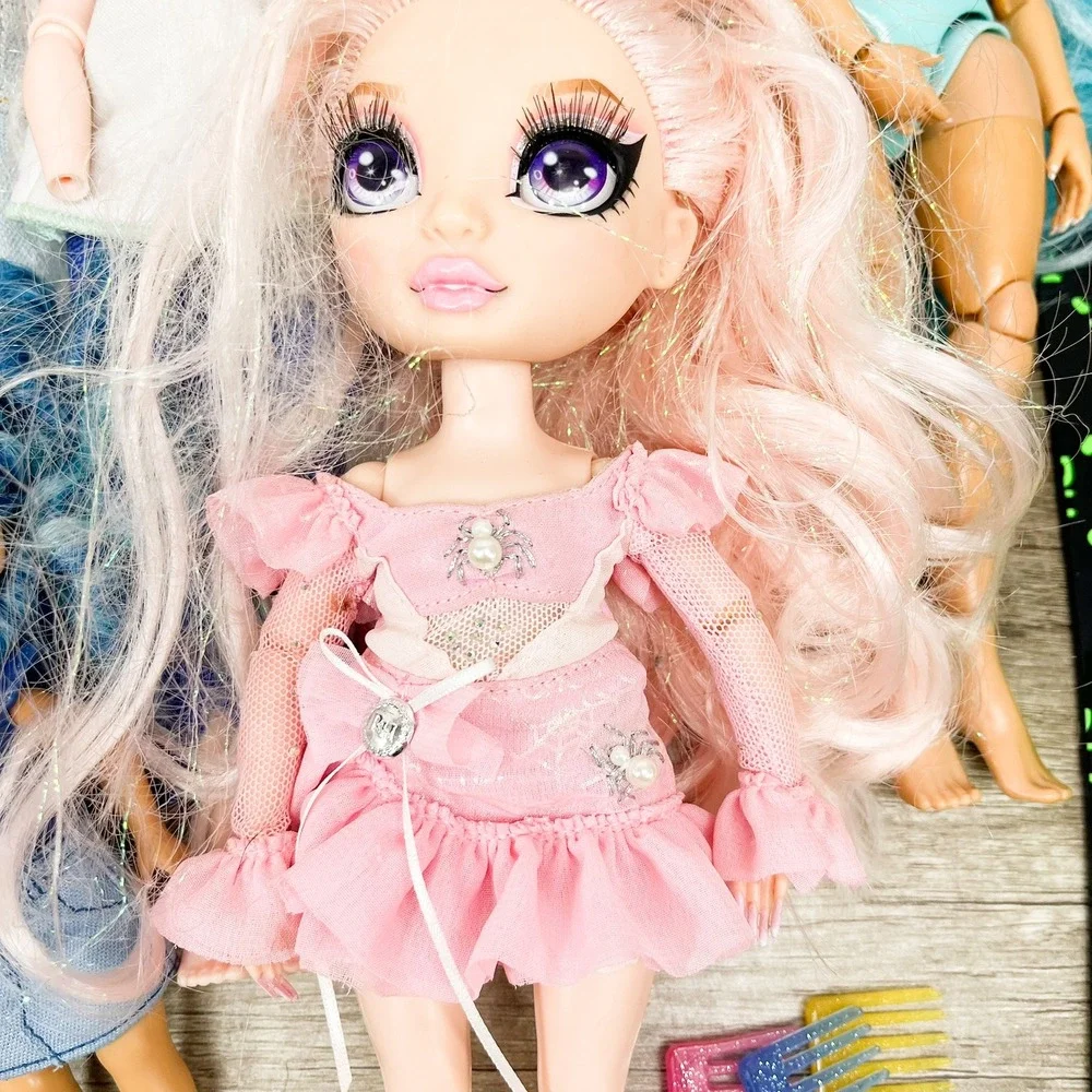 Rainbow High Shadow High Doll Lot Violet Amaya Bella Skyler Hali Accessories